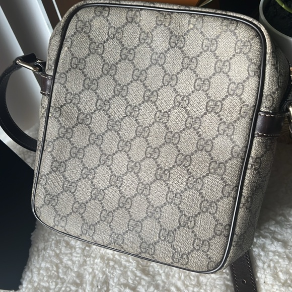 Gucci GG plus monogram Crossbody with the original adjustable Gucci strap - Picture 3 of 15